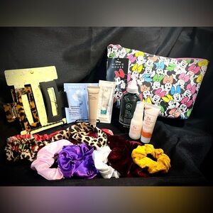 NWT / NWOT Hair & Beauty Bundle – Minnie Pouch, Scrunchies, and Haircare Minis